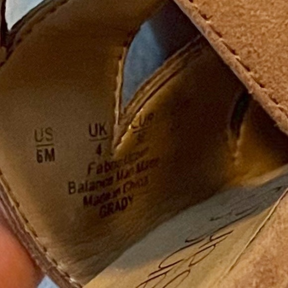 Franco Sarto Grady Faux Suede Stacked Heels Sandals Camel Tan Size 6 Open Toe - Picture 6 of 7